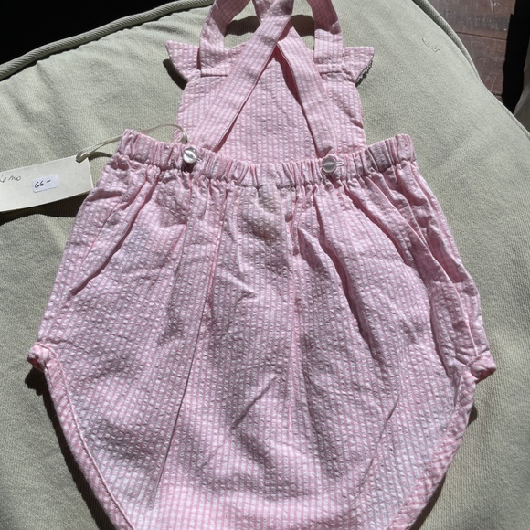 Adorable pink gingham romper - Picture 3 of 6